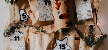 Kalendarz adwentowy DIY: Stwórz odrobinę świątecznej magii w domu